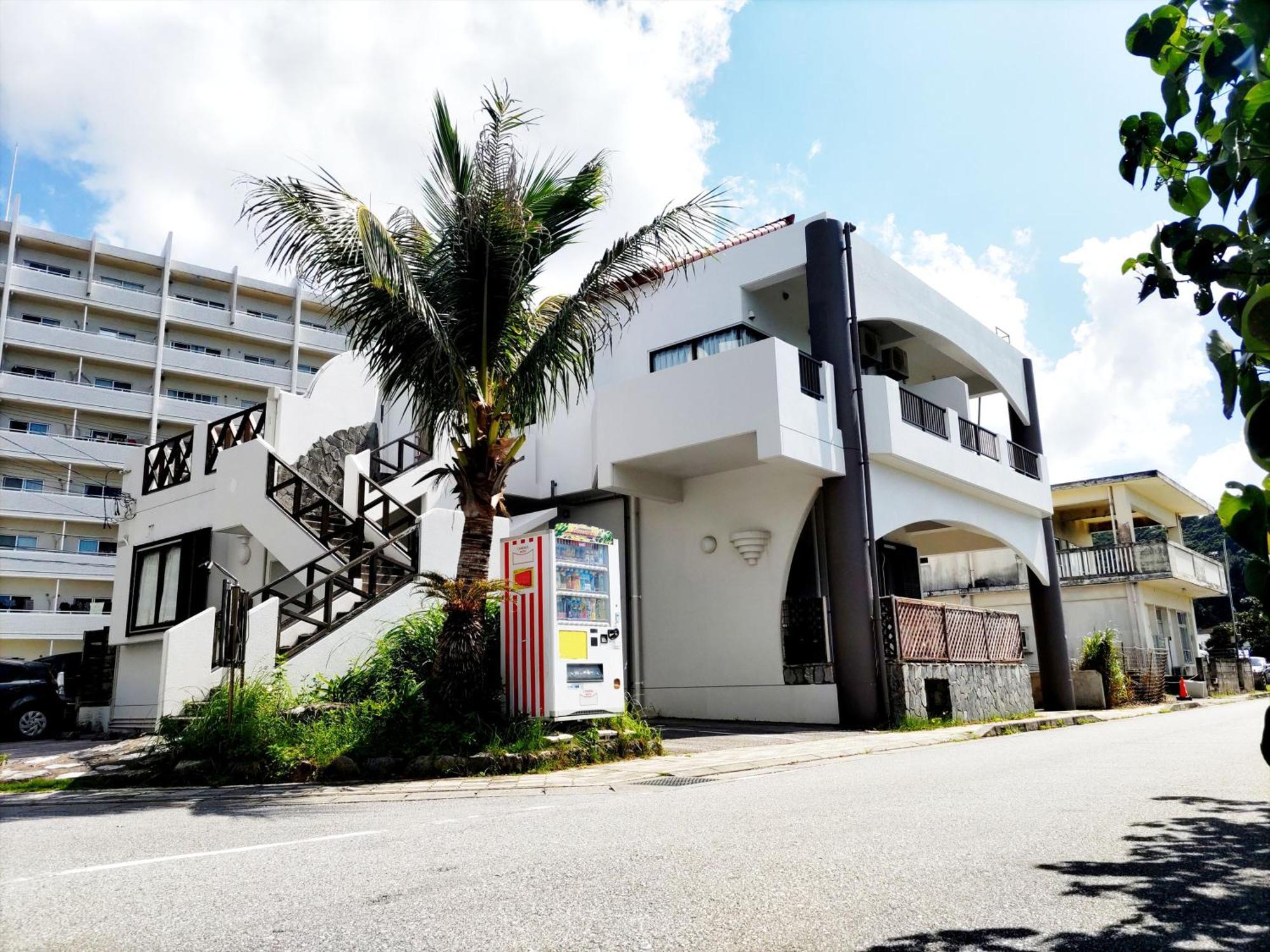 Kariyushi Condominium Resort Sea Side House Nago Esterno foto