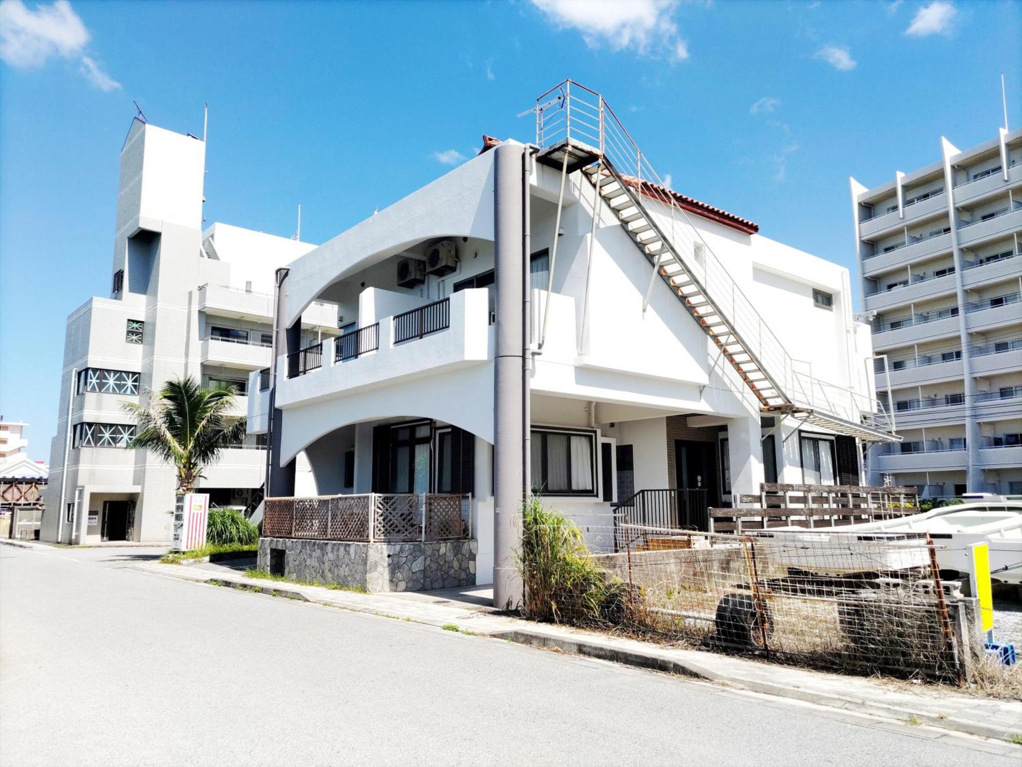 Kariyushi Condominium Resort Sea Side House Nago Esterno foto